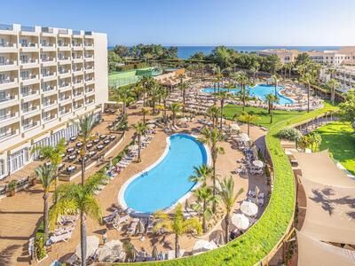 Luftaufnahme von Hotelanlage