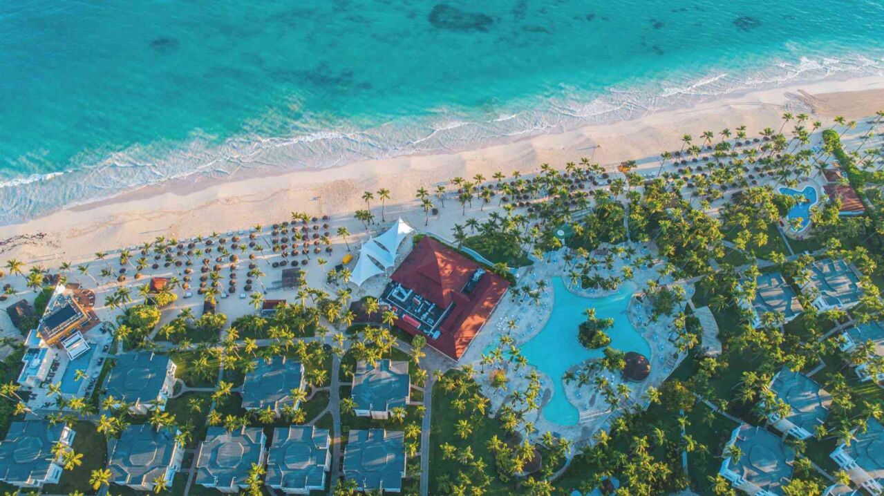 Luftaufnahme eines tropischen Resorts